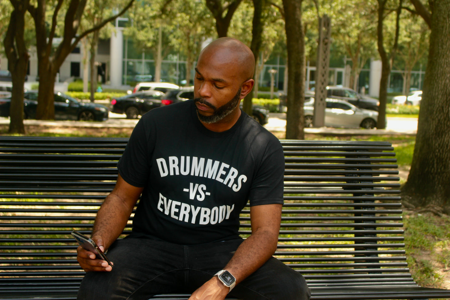 DRUMMERS VS EVERYBODY TEE(black)