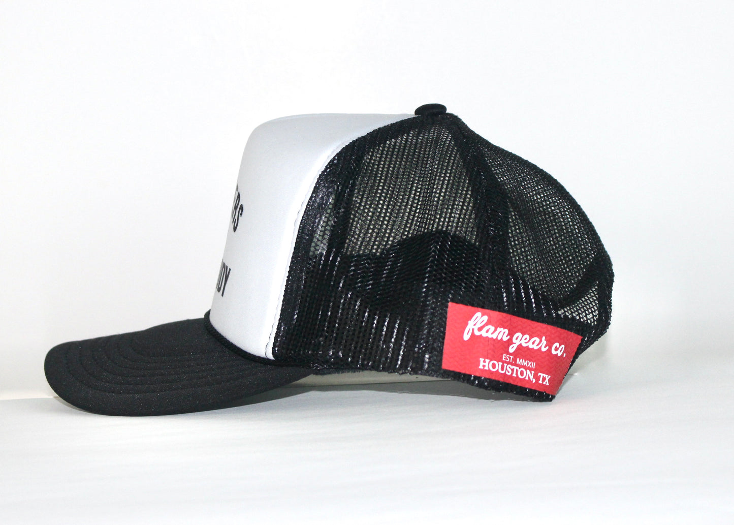 DRUMMERS VS EVERYBODY TRUCKER HAT(BLACK/WHITE)