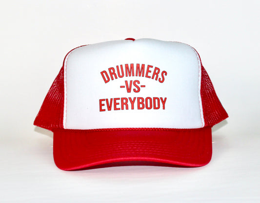 DRUMMERS VS EVERYBODY TRUCKER HAT(RED)